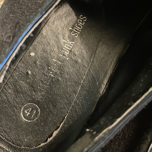 Black Platform Shoes - Picture 3 of 6